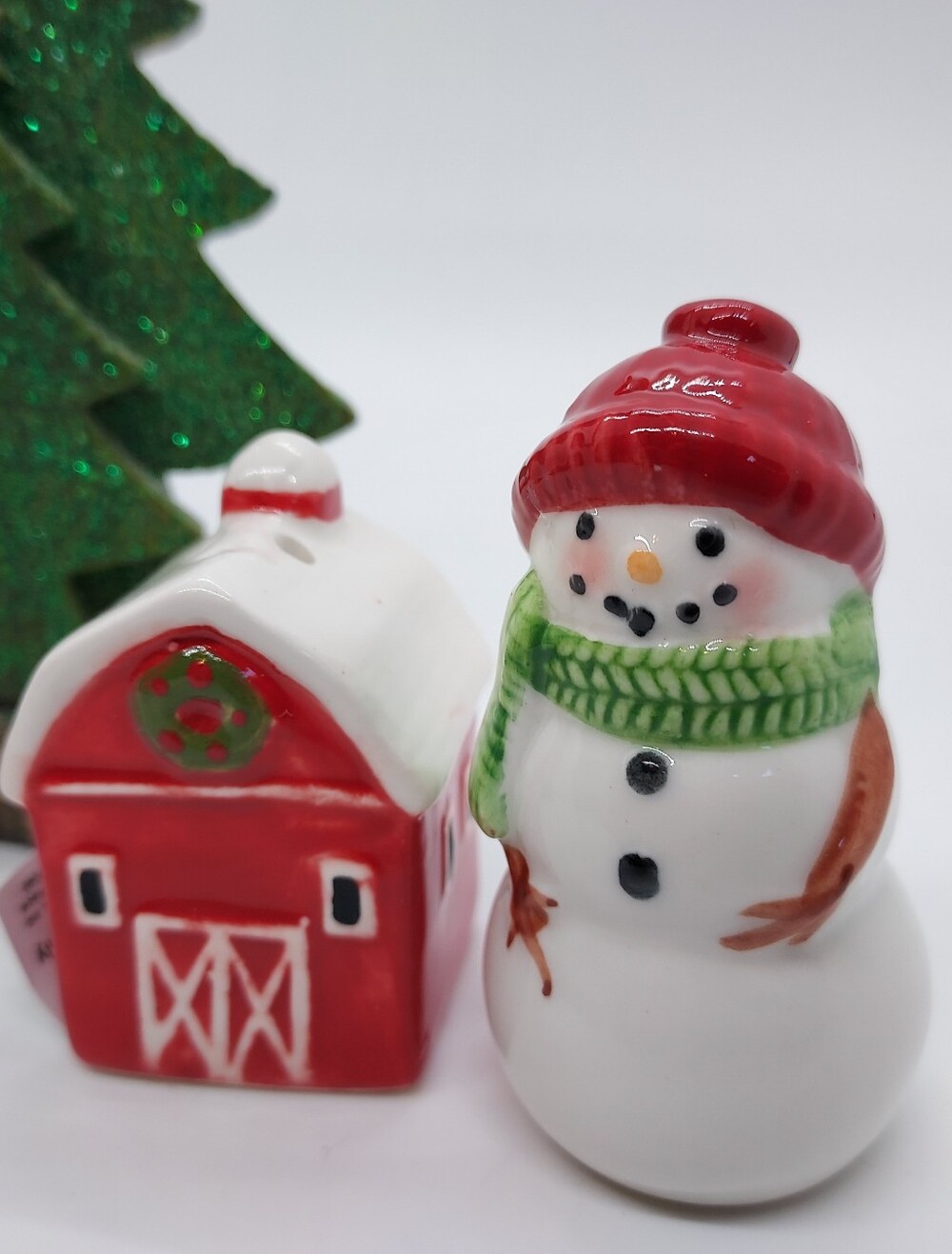 Cracker Barrel New 2026 Mini Salt & Pepper Shakers Red Barn & Snowman Christmas